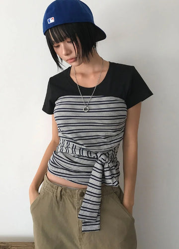 STRAP SHIRRING TOP